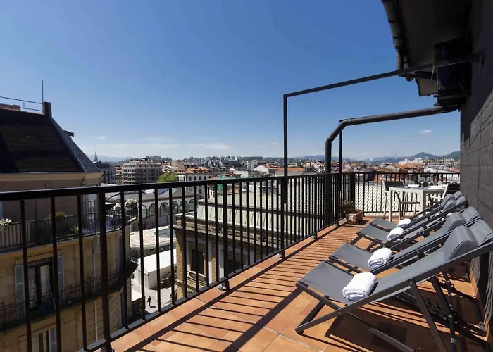 The Collection - Urgull San Sebastián